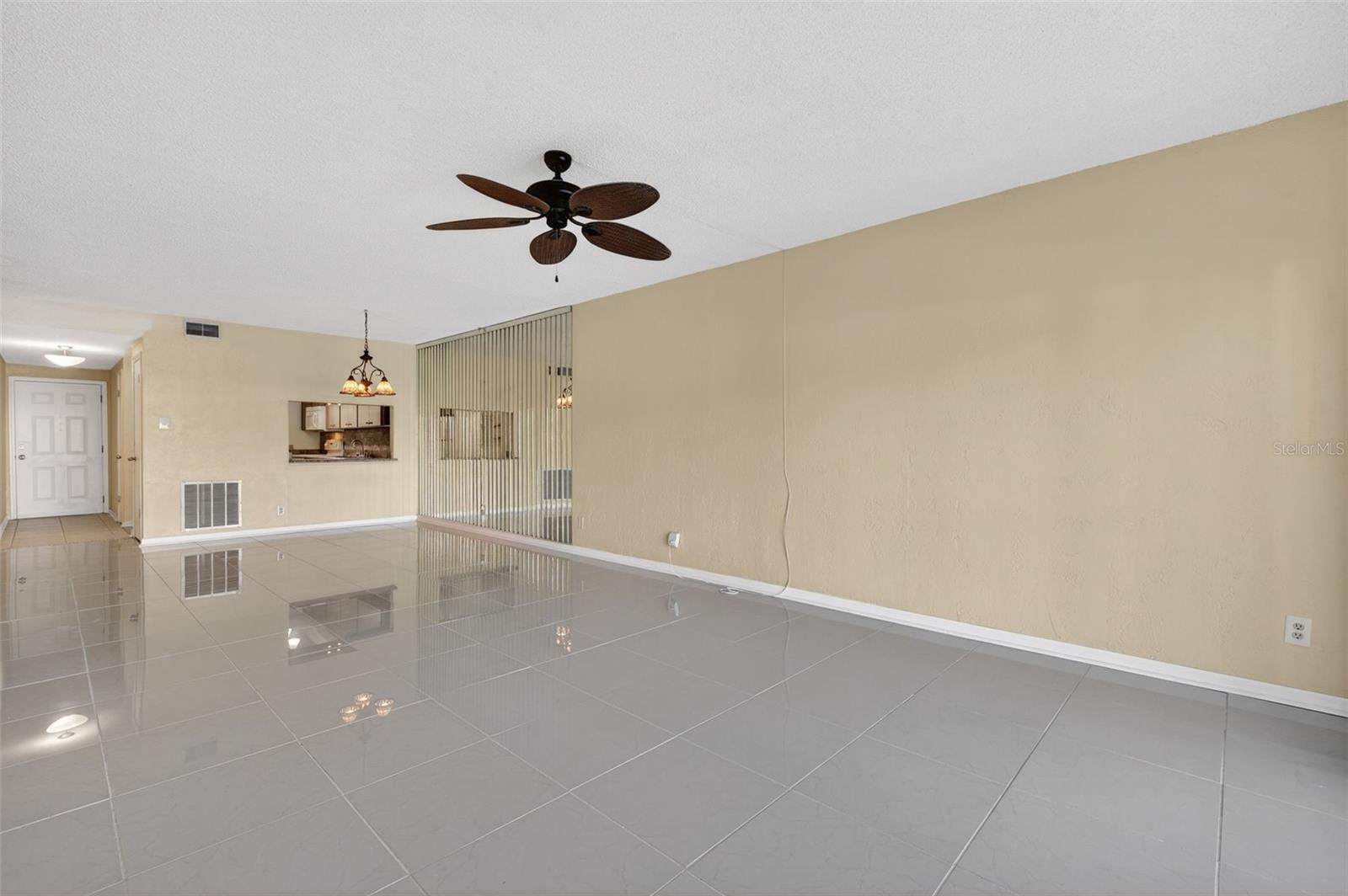 COLONIAL ISLES CONDO - Residential