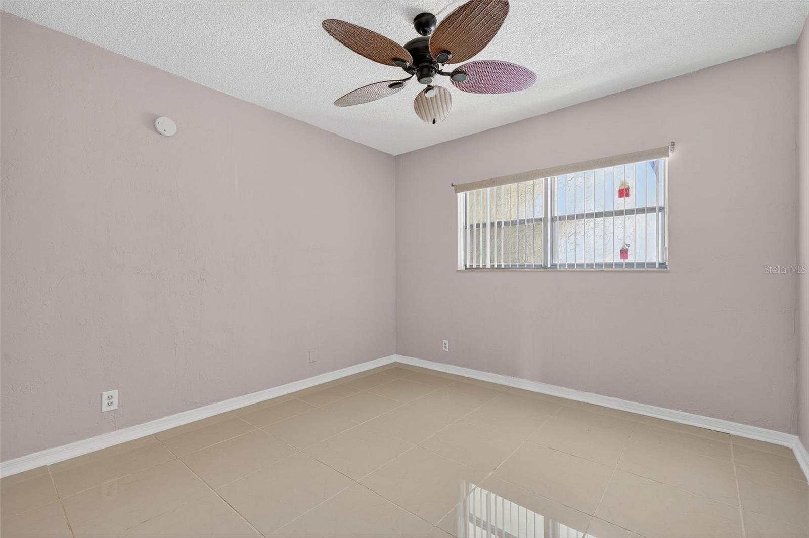 COLONIAL ISLES CONDO - Residential