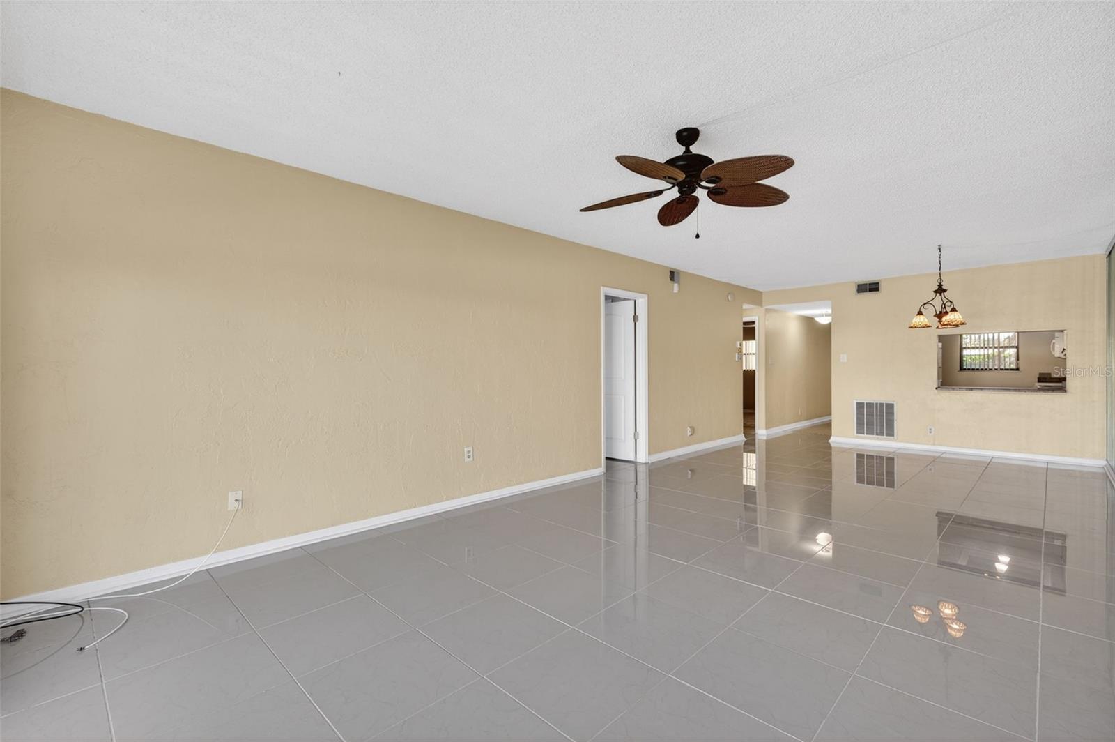 COLONIAL ISLES CONDO - Residential
