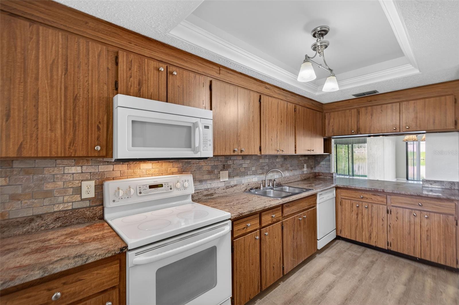 COLONIAL ISLES CONDO - Residential