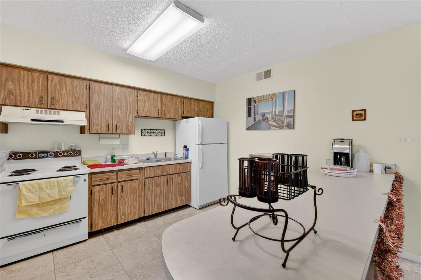 COLONIAL ISLES CONDO - Residential