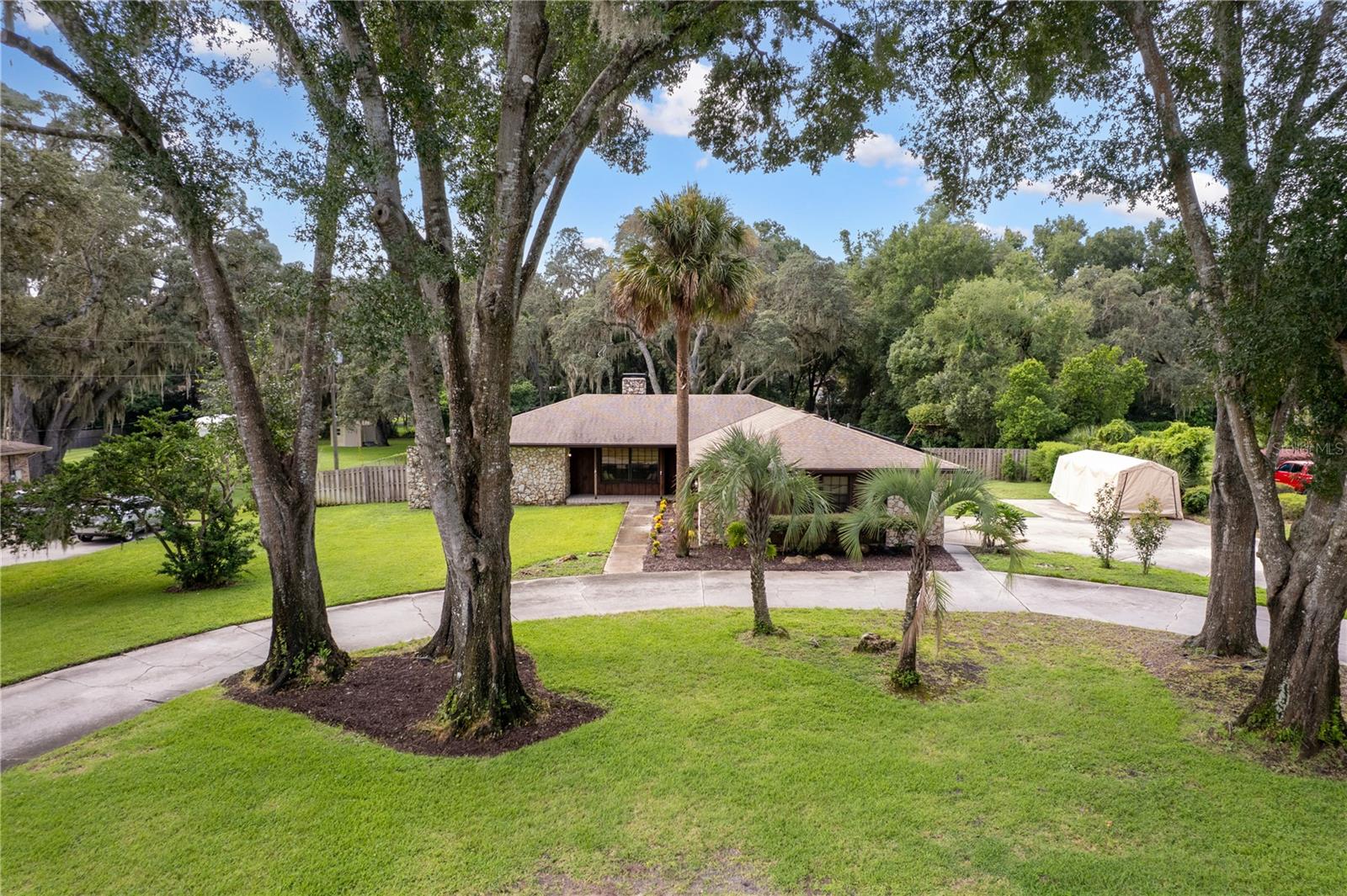 1226 FOXTREE TRAIL