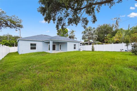 A home in SEMINOLE