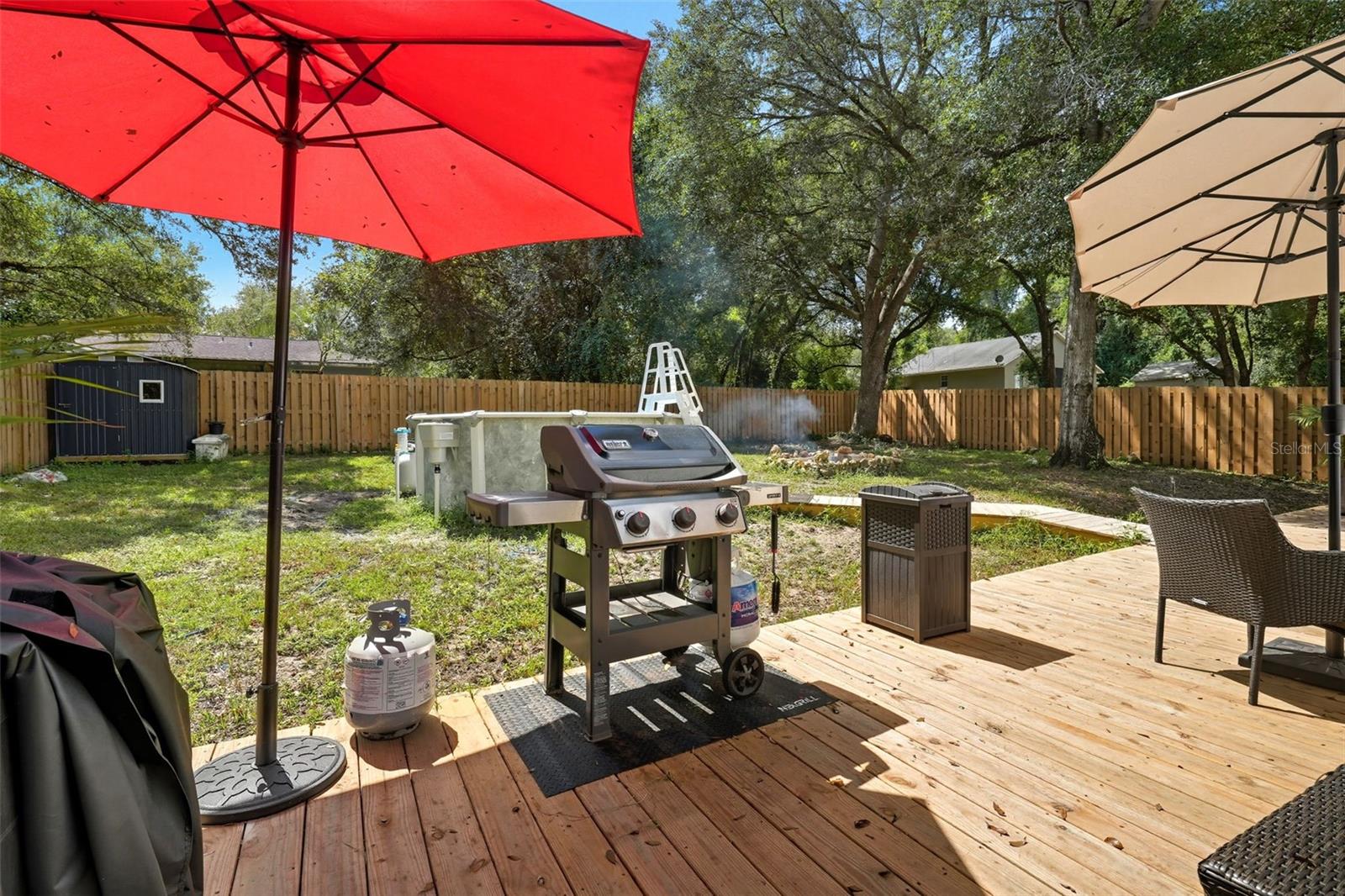 CARLTON VILLAGE PARK - Residential