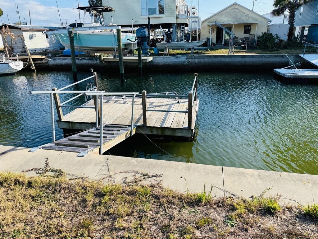 Photo of 6822 Gull Lane, Hudson, FL 34667 (MLS # W7883351)