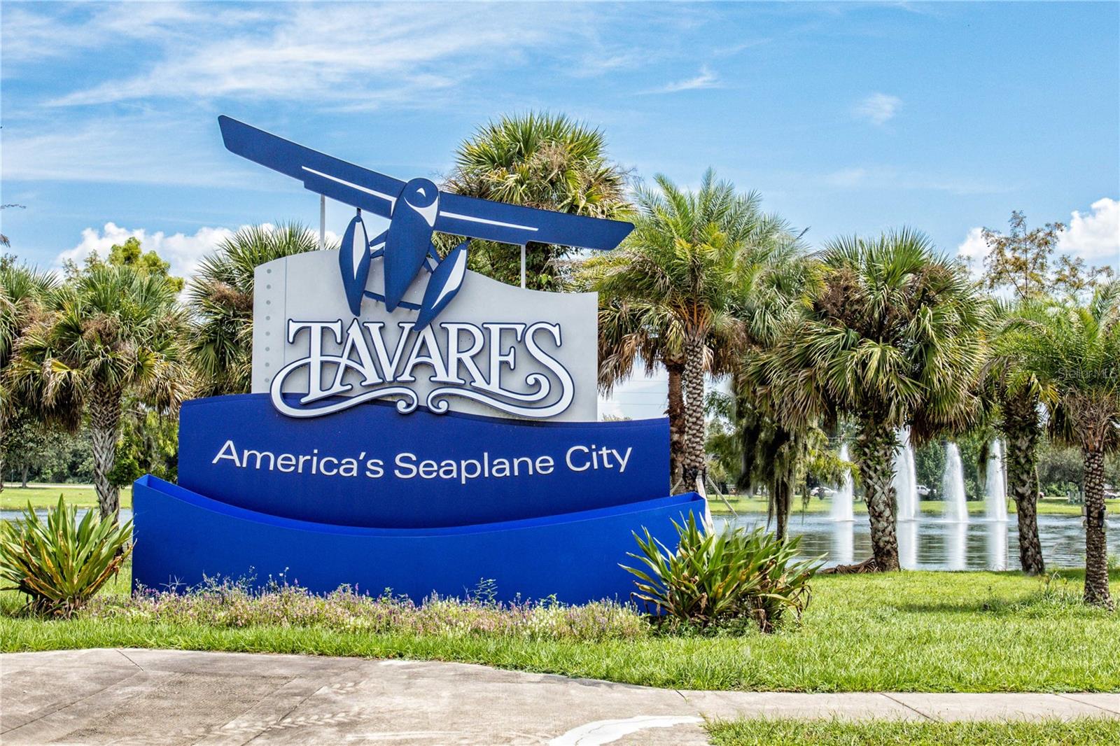 TAVARES RIDGE CONDOMINIUMS - Residential