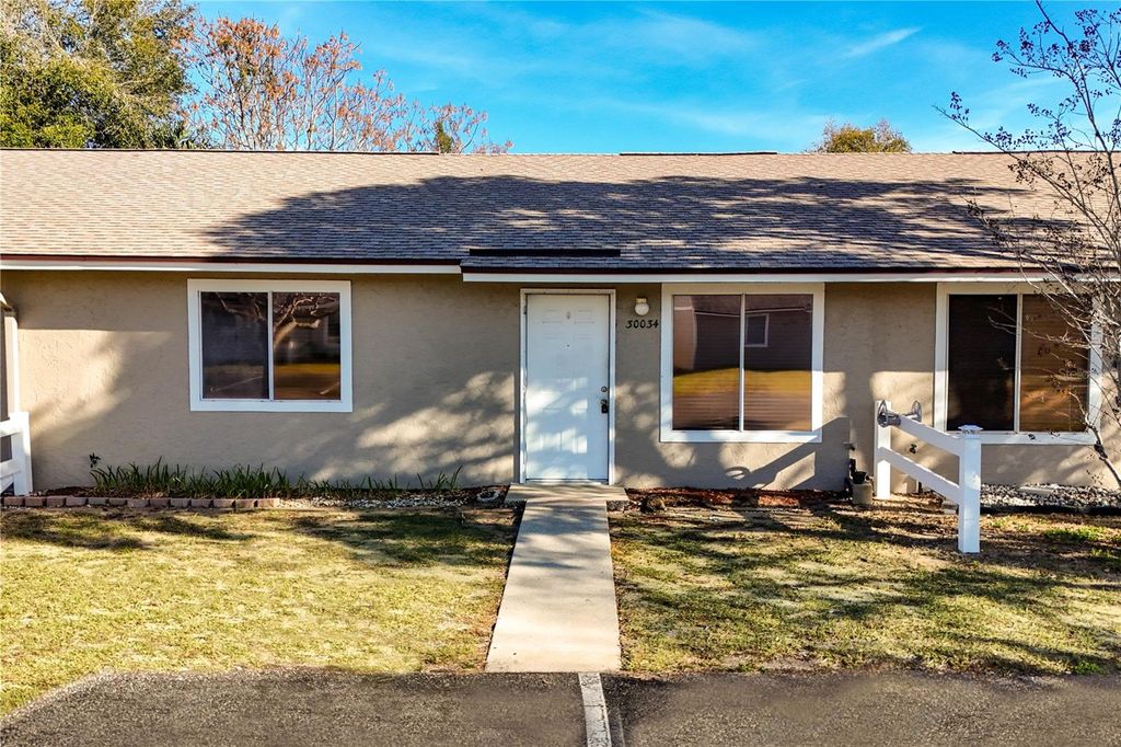 Photo of 30034 Tavares Ridge Boulevard #1, Tavares, FL 32778 (MLS # G5108847)