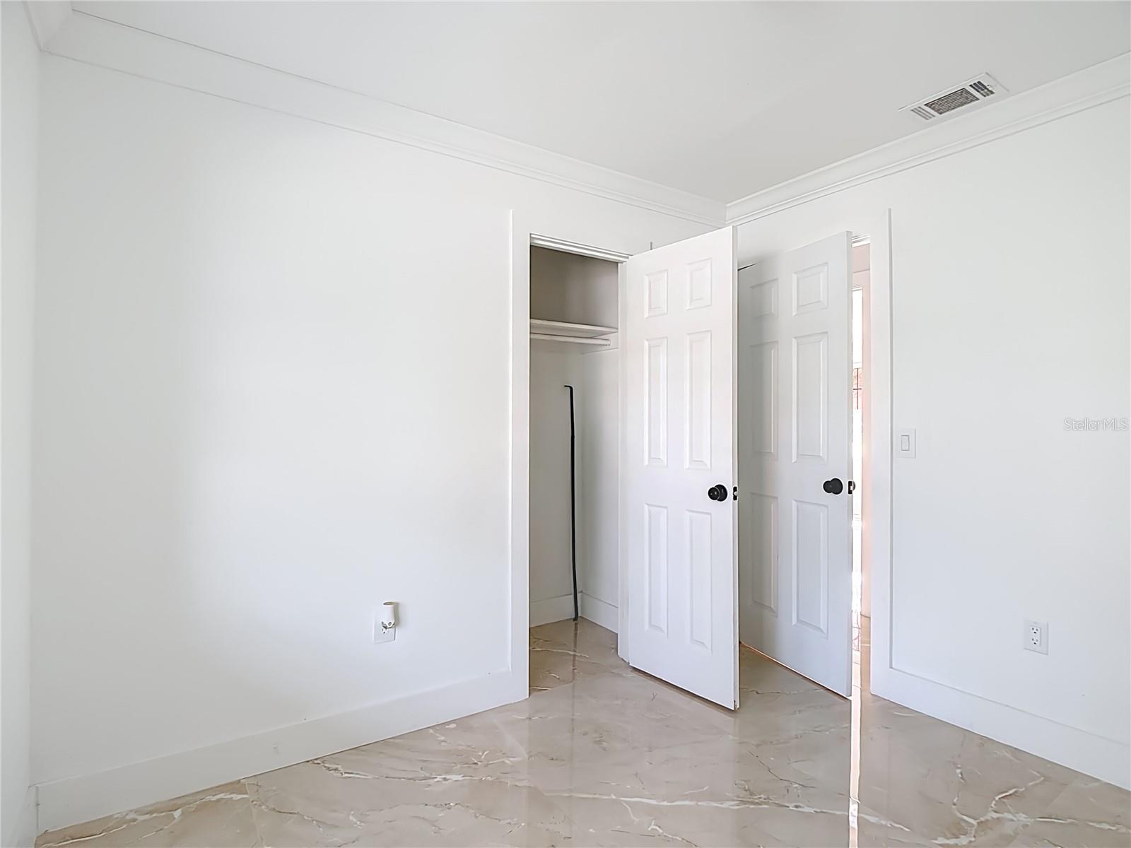 GROVE ESTATES SECOND ADD - Residential