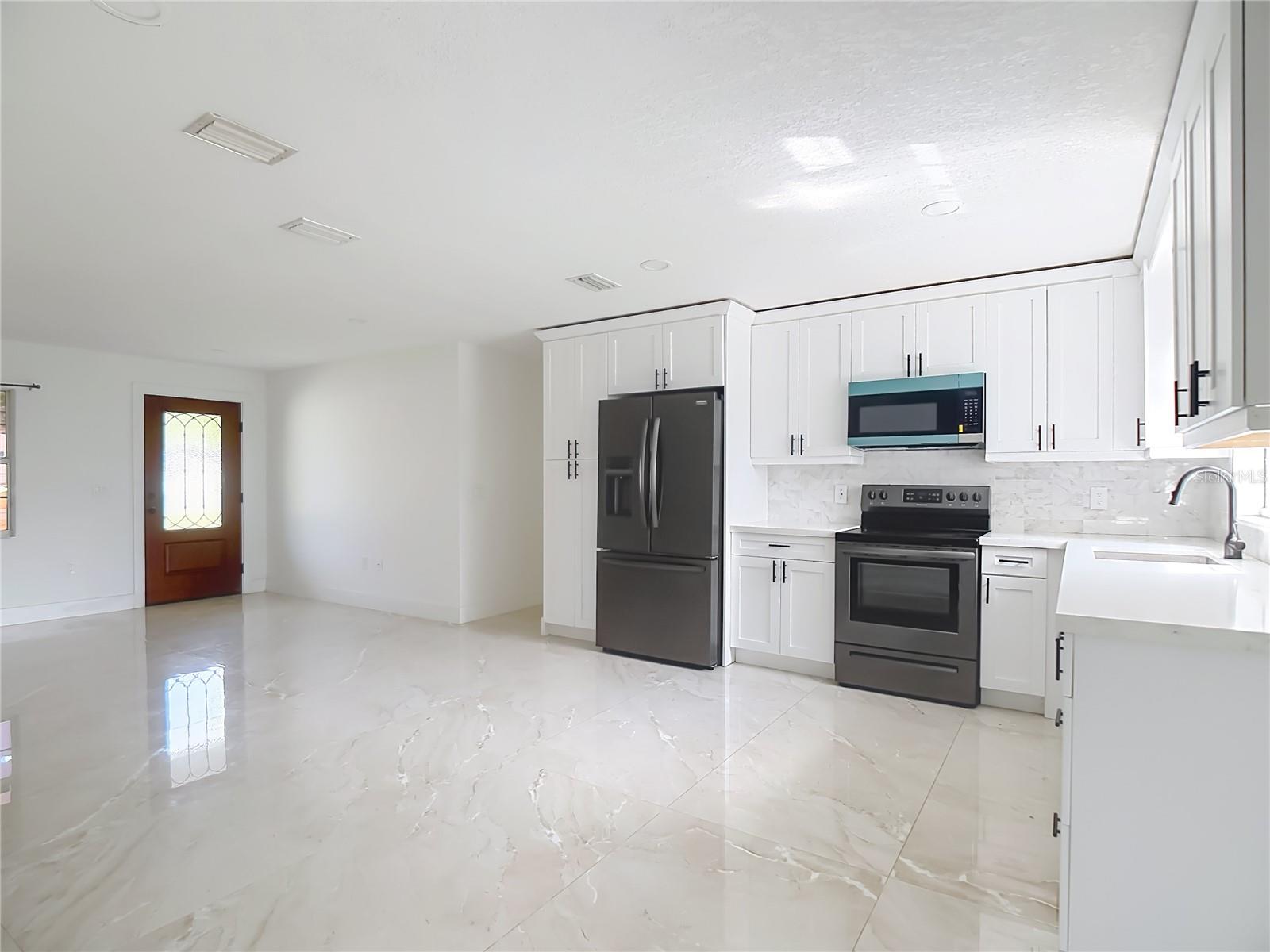 GROVE ESTATES SECOND ADD - Residential