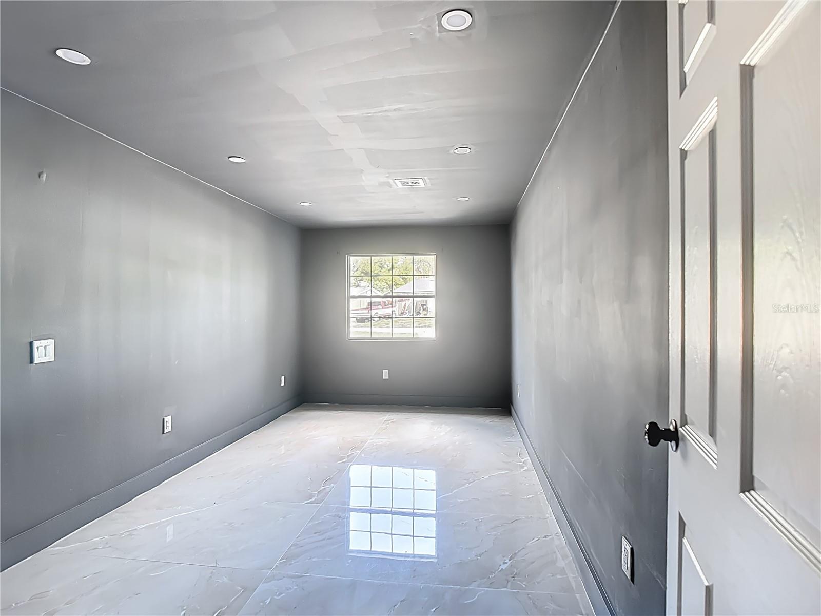 GROVE ESTATES SECOND ADD - Residential