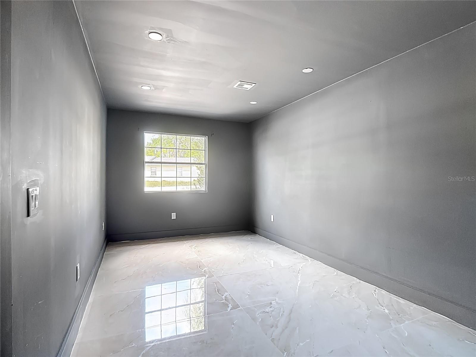 GROVE ESTATES SECOND ADD - Residential