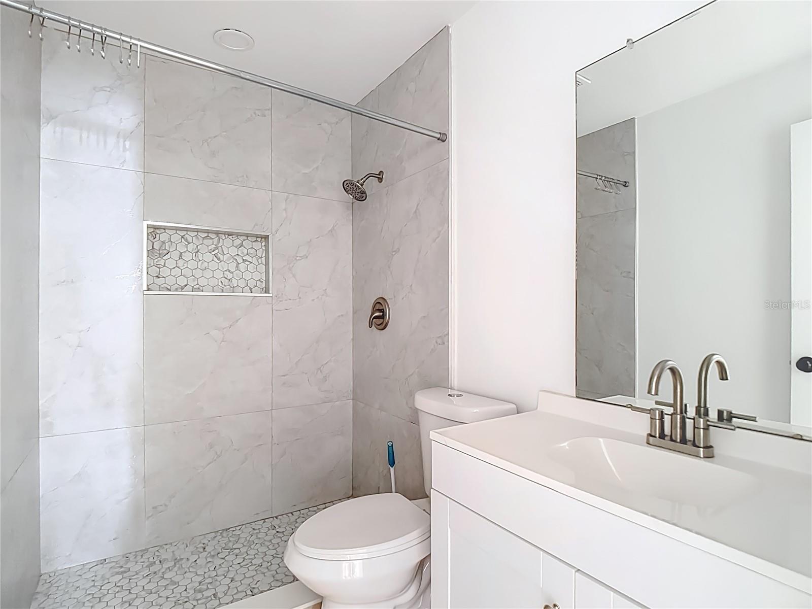 GROVE ESTATES SECOND ADD - Residential