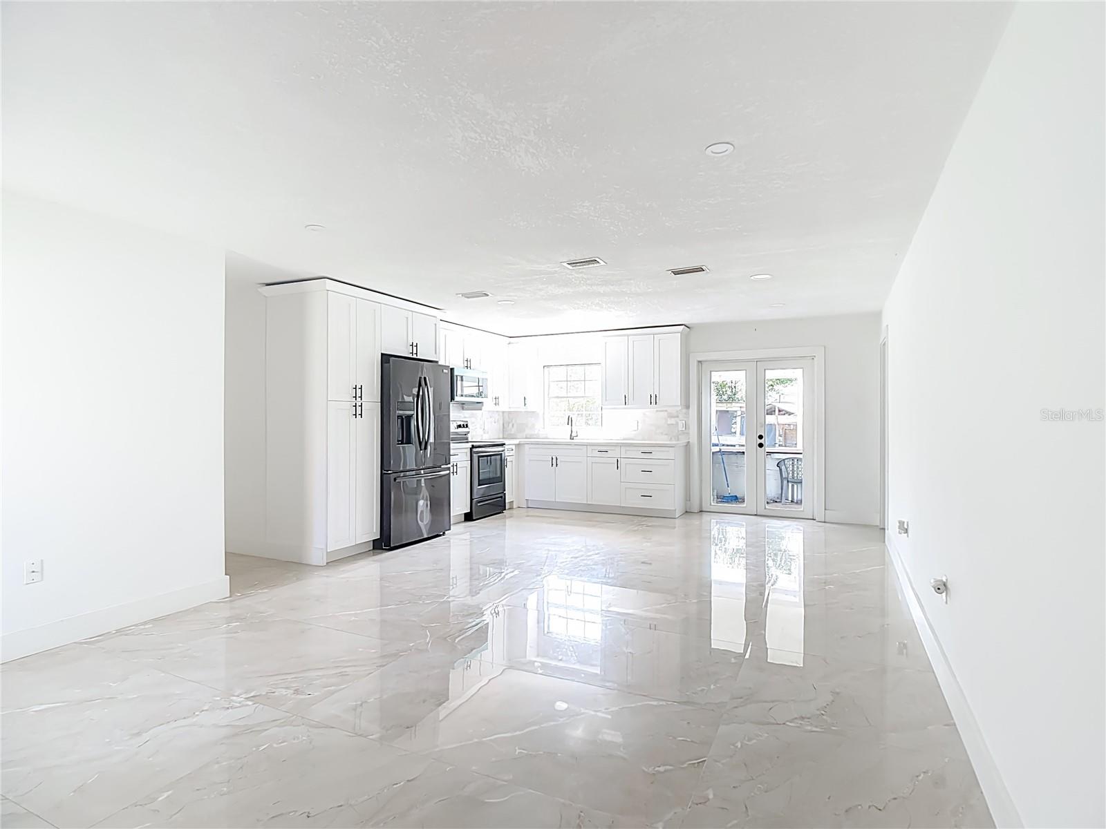 GROVE ESTATES SECOND ADD - Residential