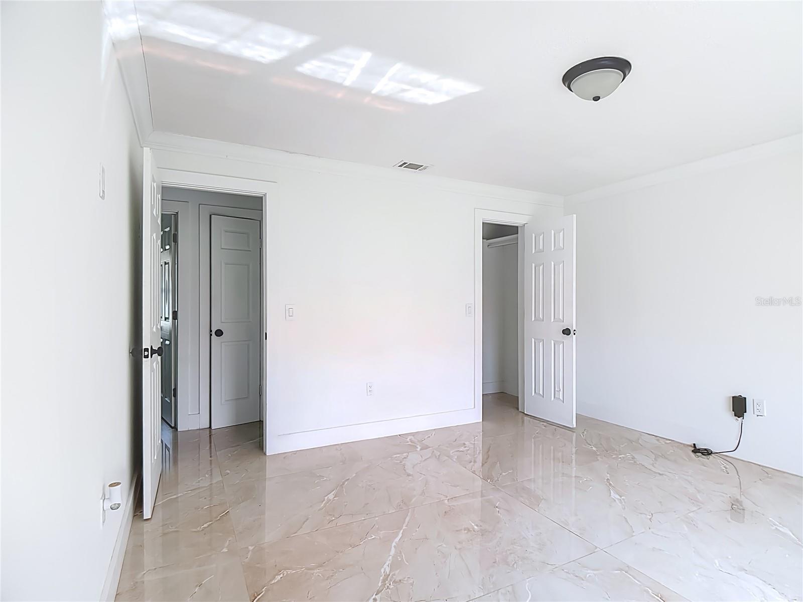 GROVE ESTATES SECOND ADD - Residential