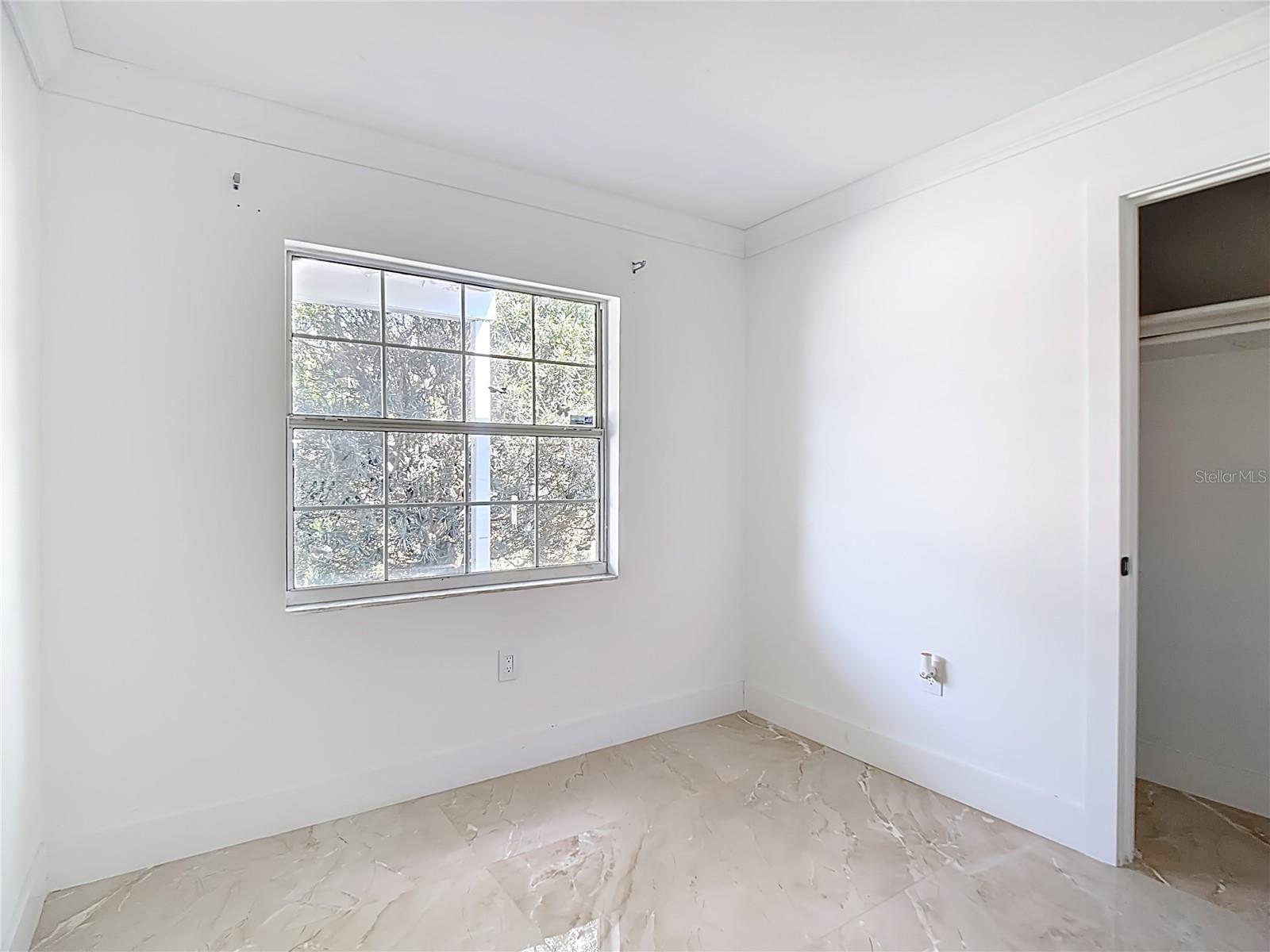 GROVE ESTATES SECOND ADD - Residential