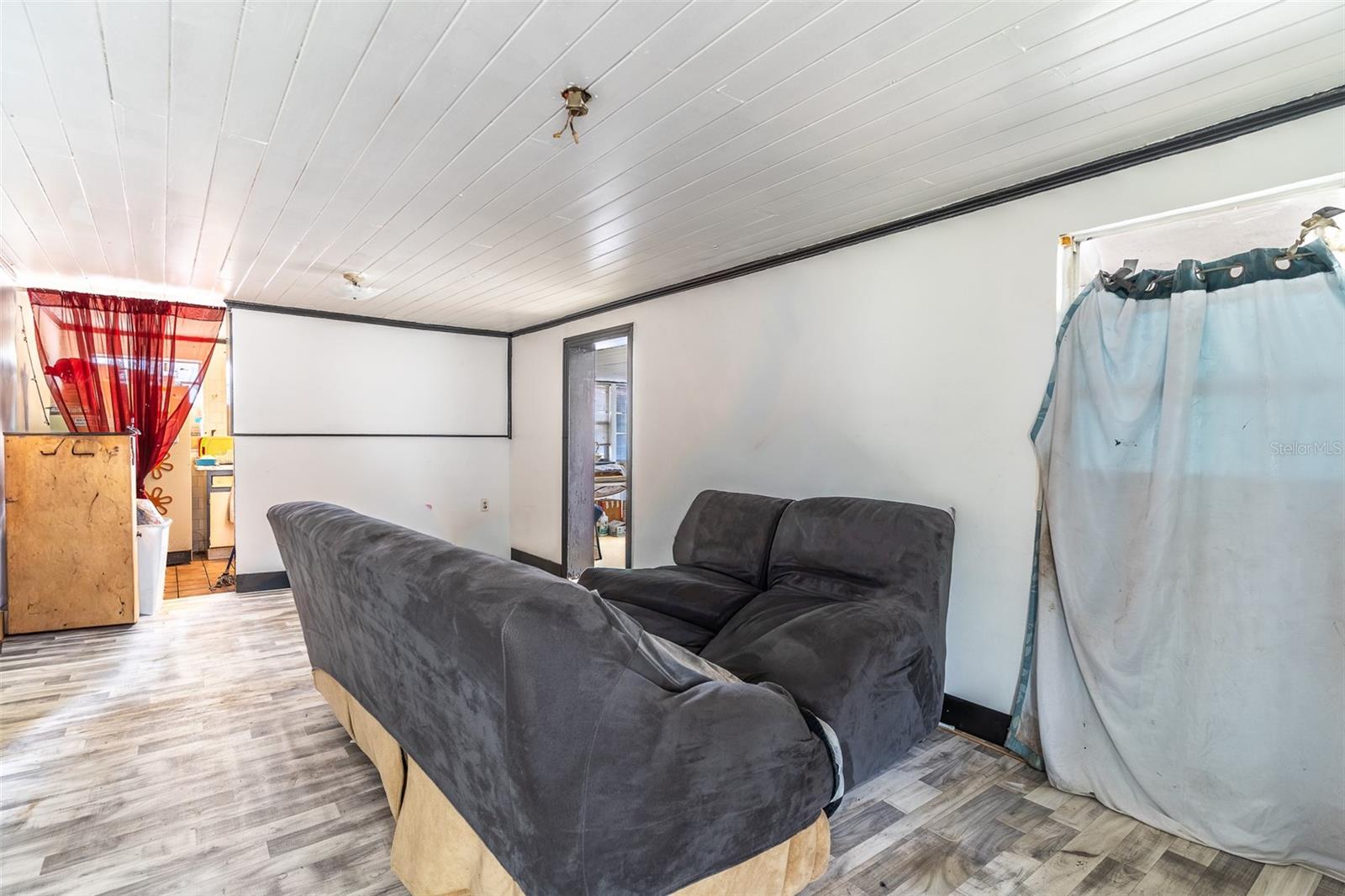 LASSEE PROPERTIES - Residential