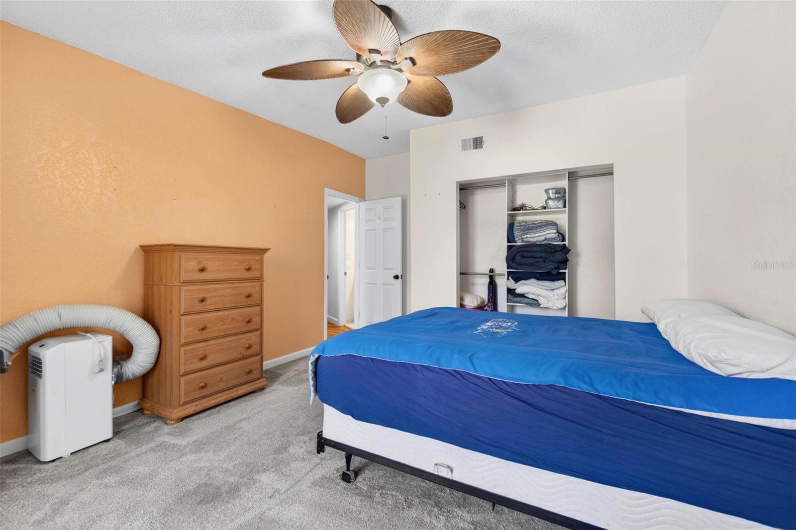 LAKE FOREST CONDO - Residential