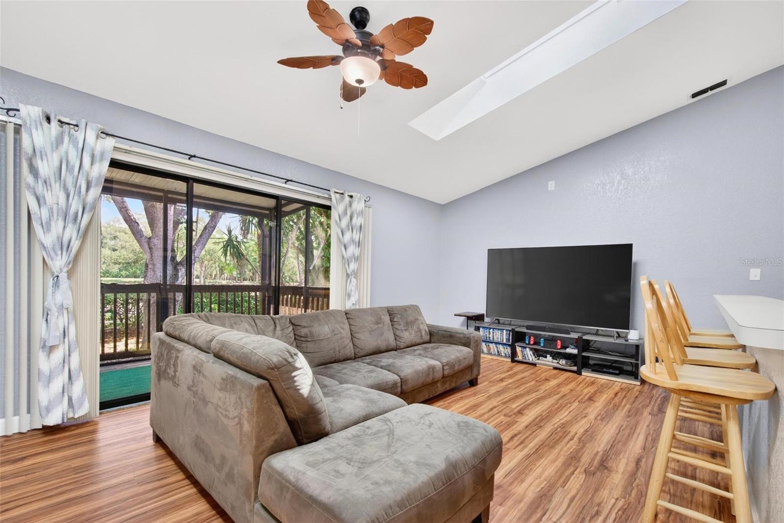LAKE FOREST CONDO - Residential