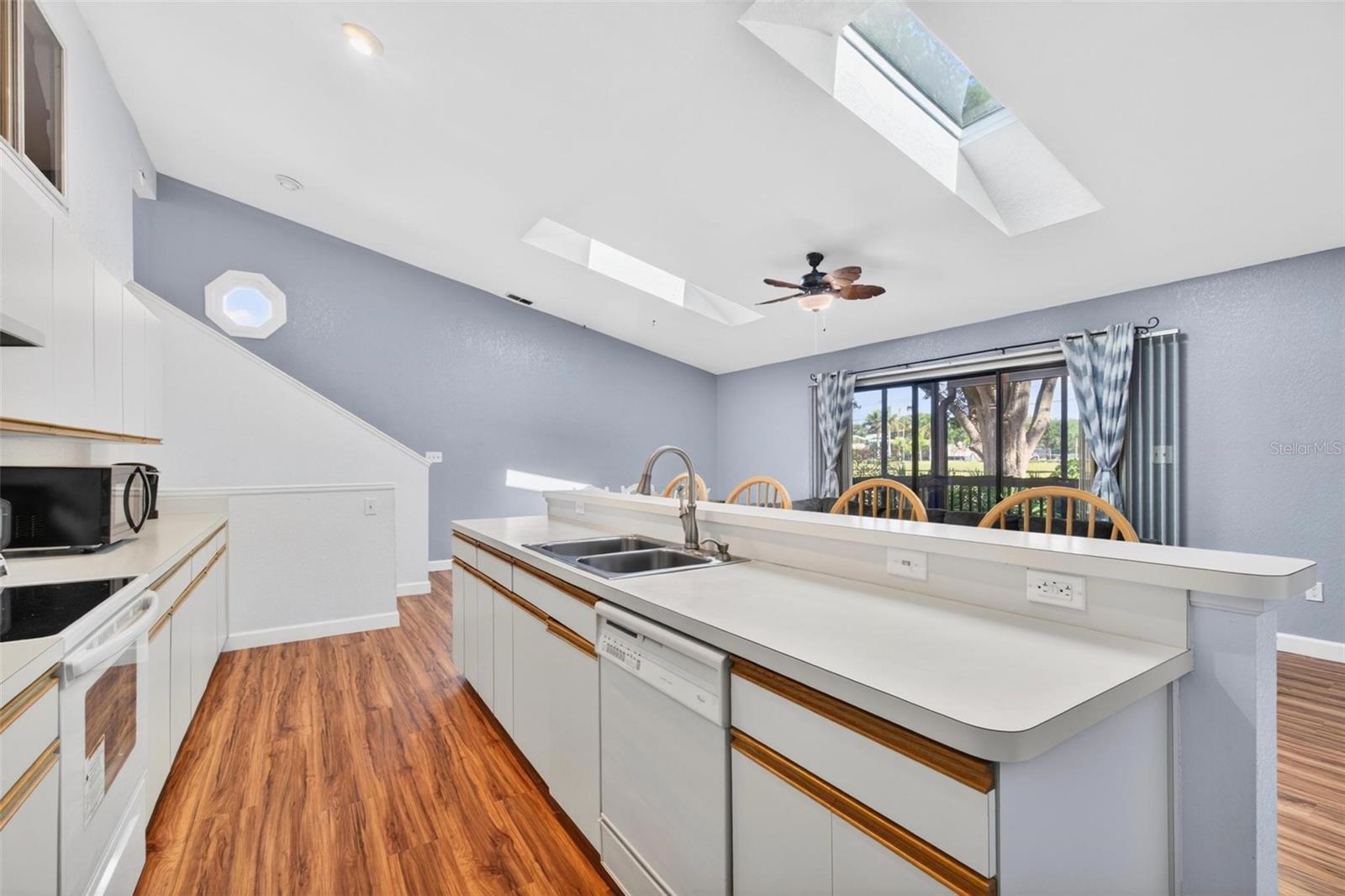 6389 93RD TERRACE N 4706