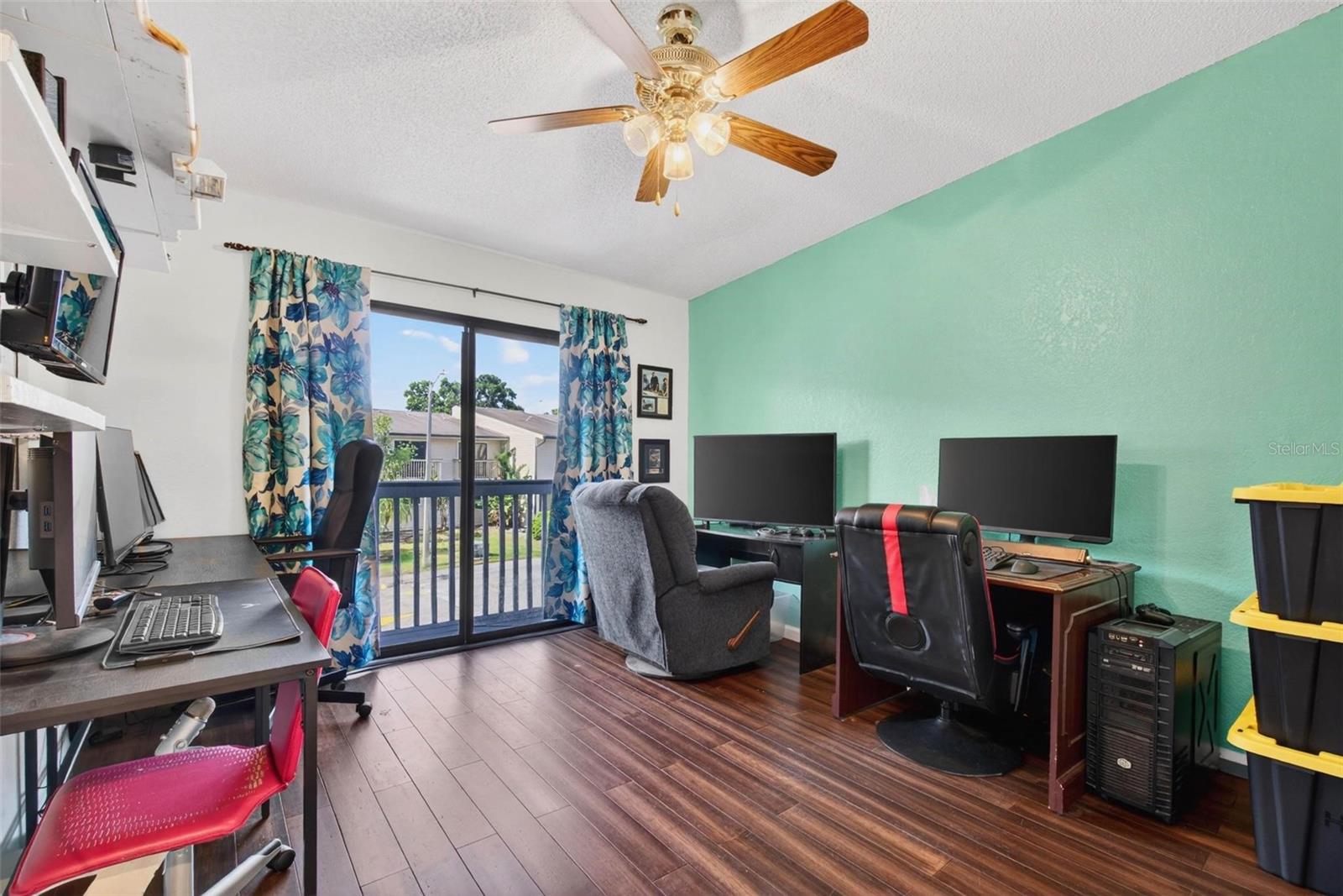 LAKE FOREST CONDO - Residential