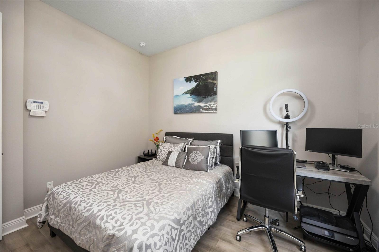 ENCLAVE AT COUNTRY MEADOWS - Residential