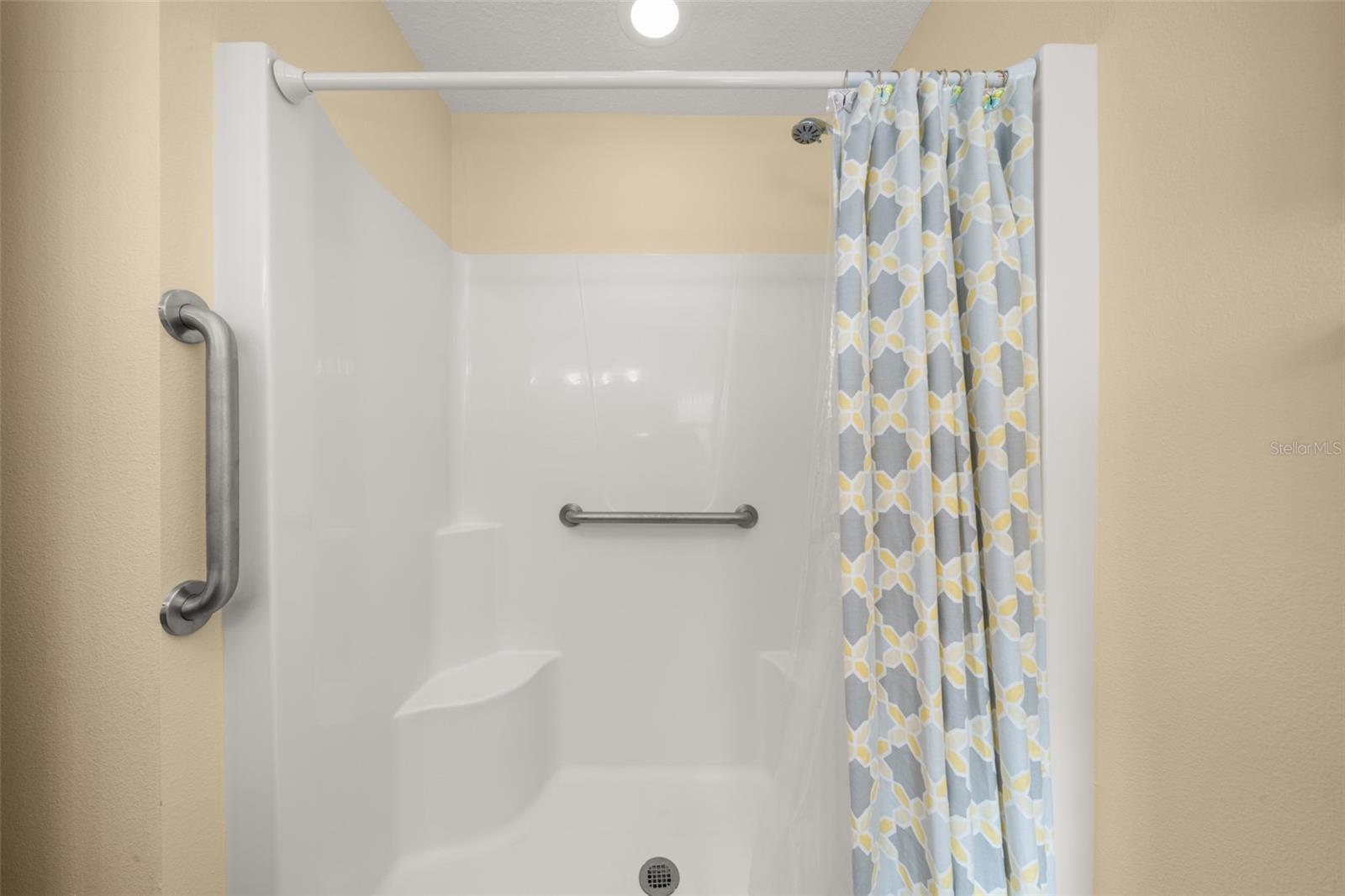 VENETIAN VILLAGE - Residential