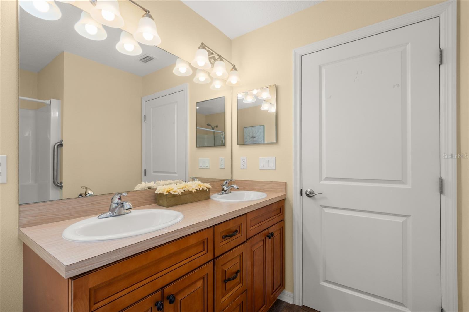 VENETIAN VILLAGE - Residential