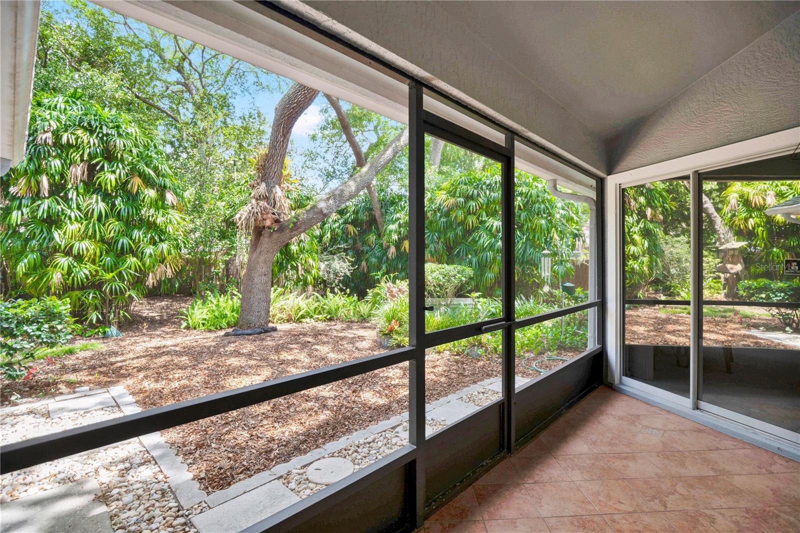MISTY OAKS - Residential