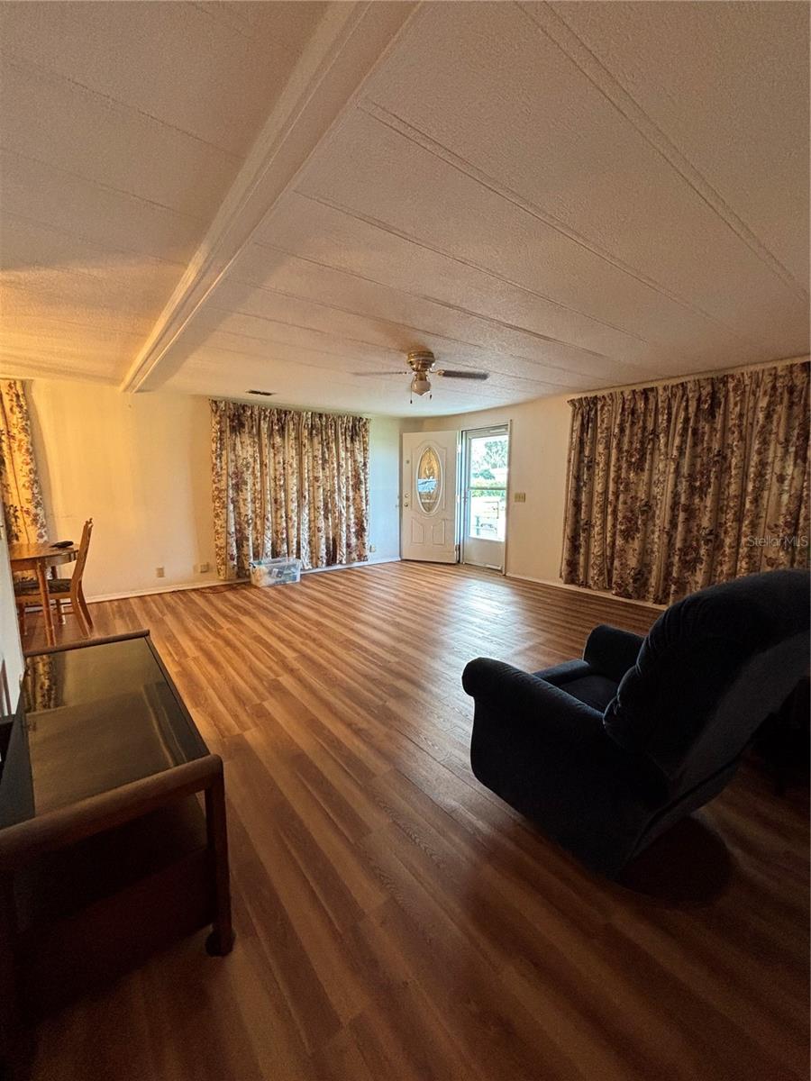 CONTINENTAL COUNTRY CLUB INC - Residential