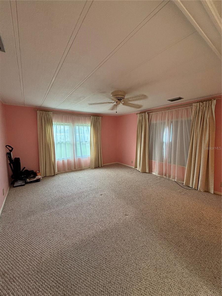 CONTINENTAL COUNTRY CLUB INC - Residential