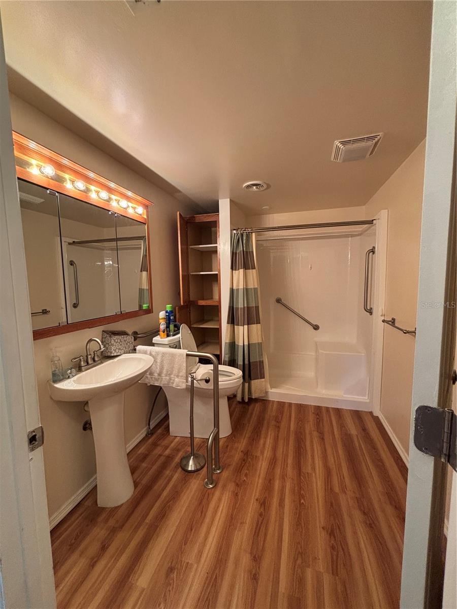 CONTINENTAL COUNTRY CLUB INC - Residential