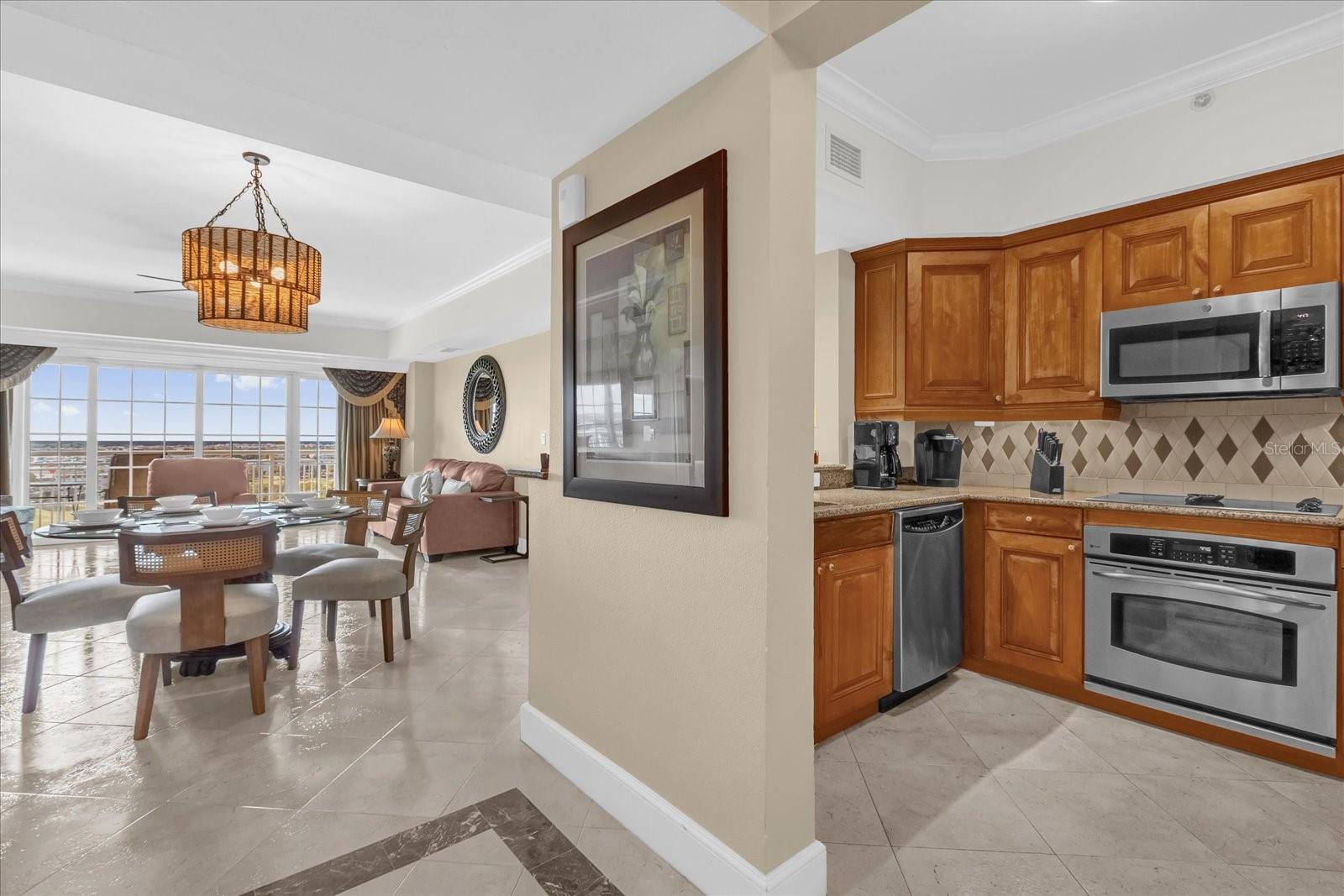 REUNION GRANDE CONDO - Residential