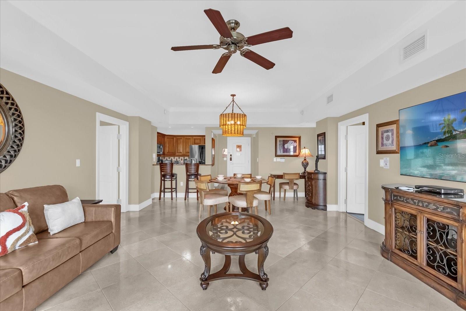 REUNION GRANDE CONDO - Residential