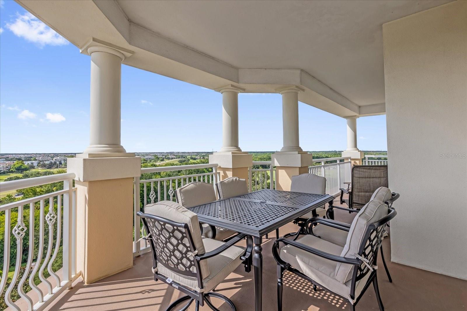 REUNION GRANDE CONDO - Residential