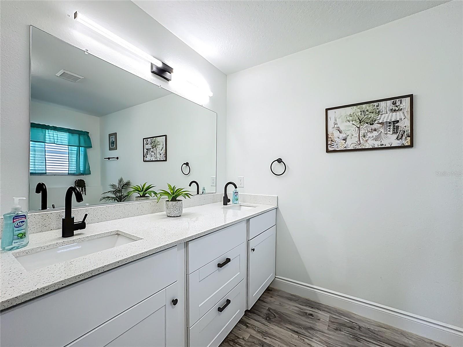 WINDROSE/SOUTHMEADOWUN 02 - Residential Lease