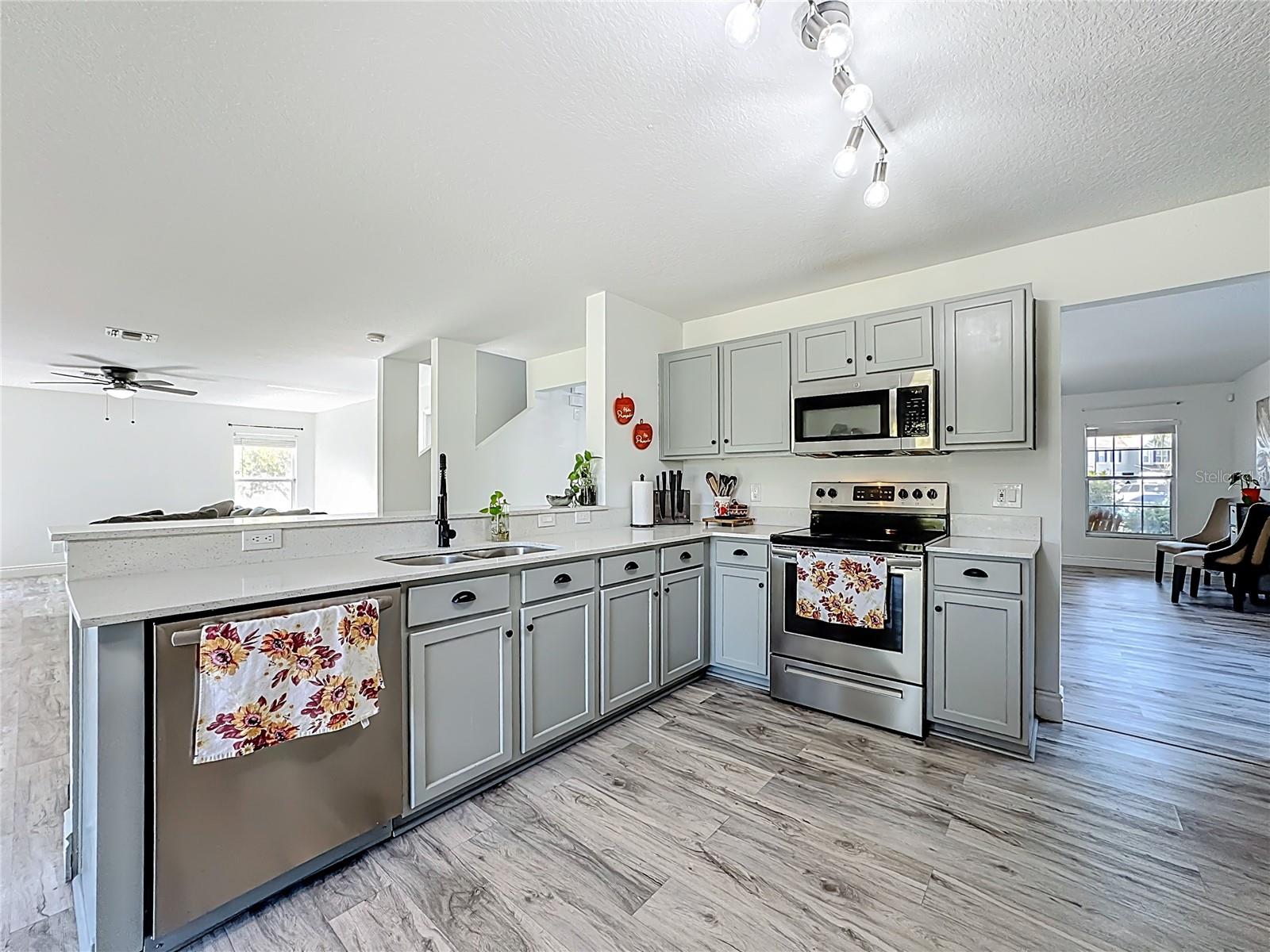 WINDROSE/SOUTHMEADOWUN 02 - Residential Lease