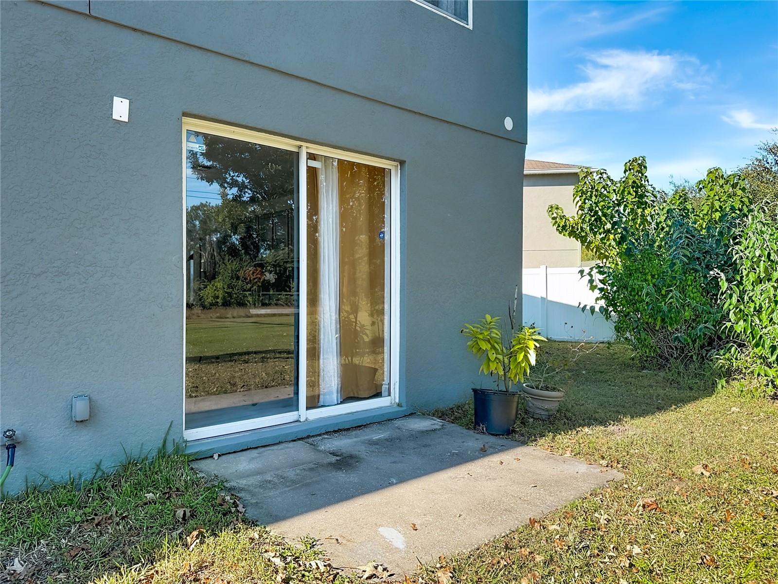 WINDROSE/SOUTHMEADOWUN 02 - Residential Lease