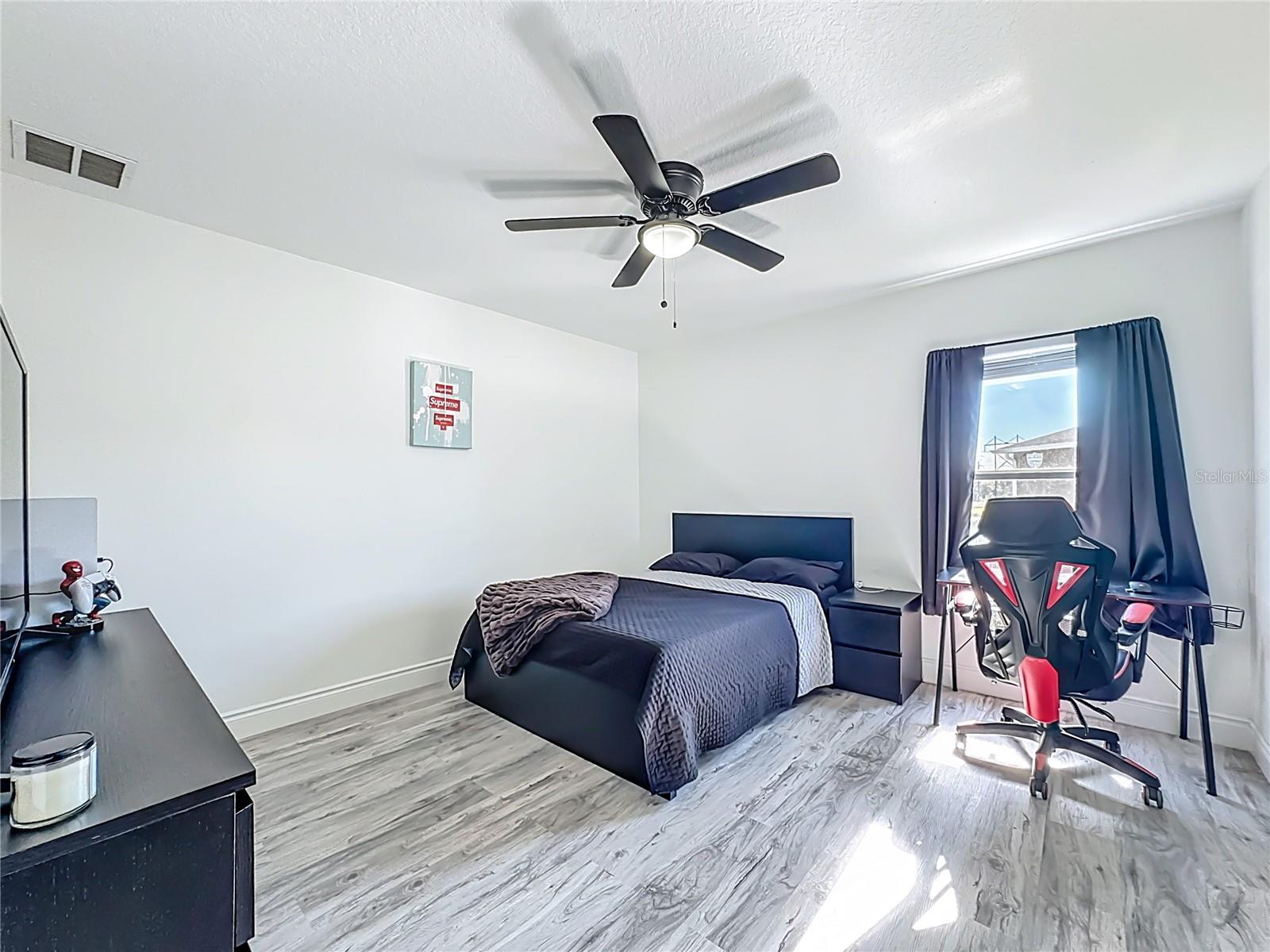 WINDROSE/SOUTHMEADOWUN 02 - Residential Lease