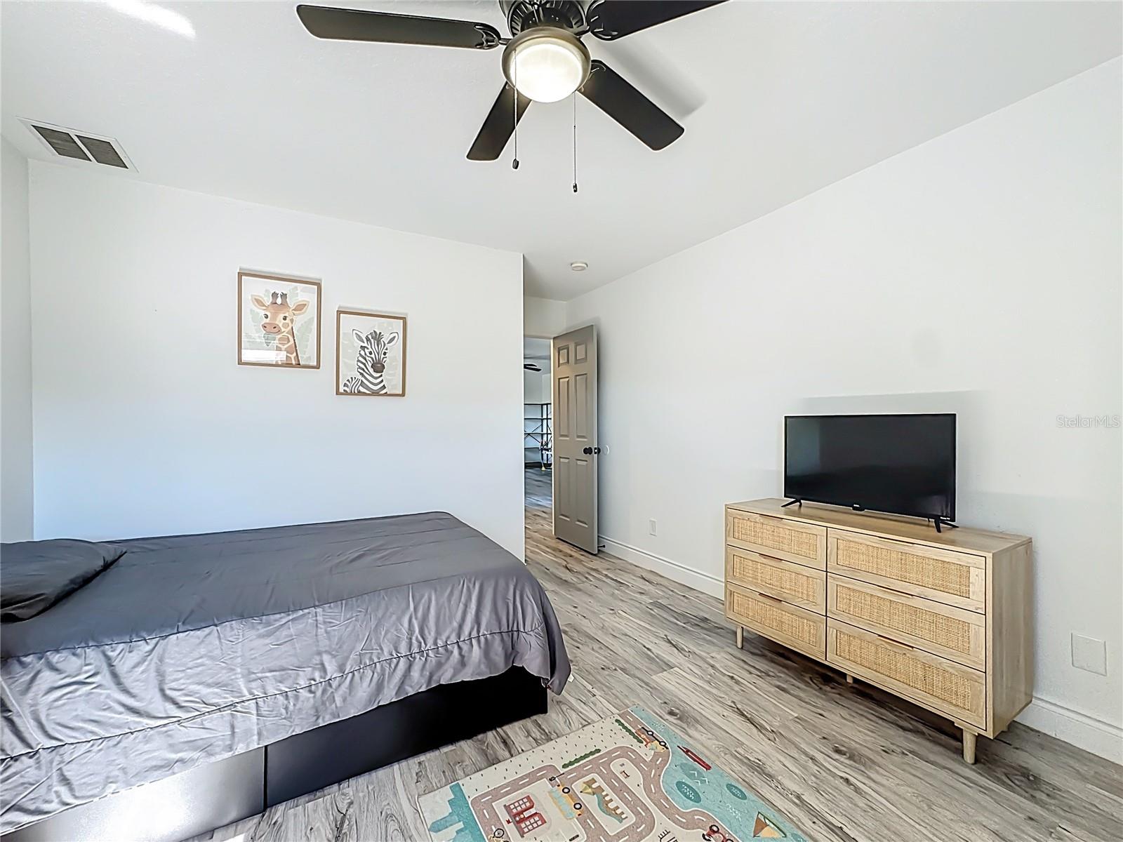 WINDROSE/SOUTHMEADOWUN 02 - Residential Lease