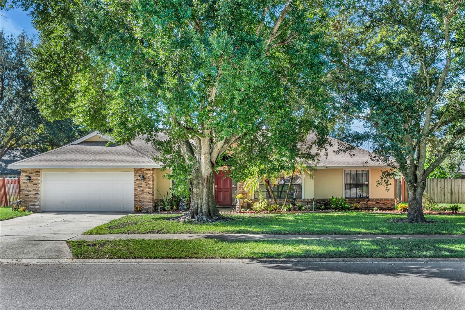 1553 SPRING RIDGE CIRCLE