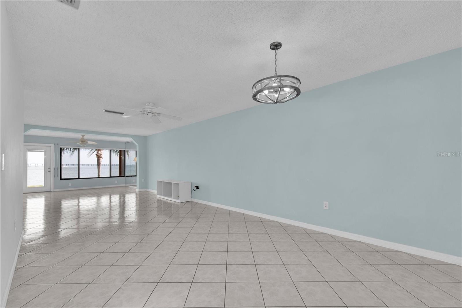 19029 US HIGHWAY 19 N 32B