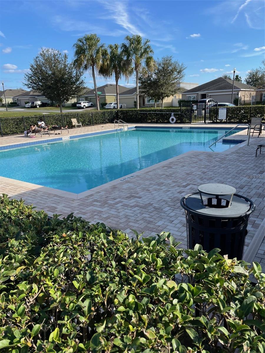 LAUREL ESTATES - Residential Lease