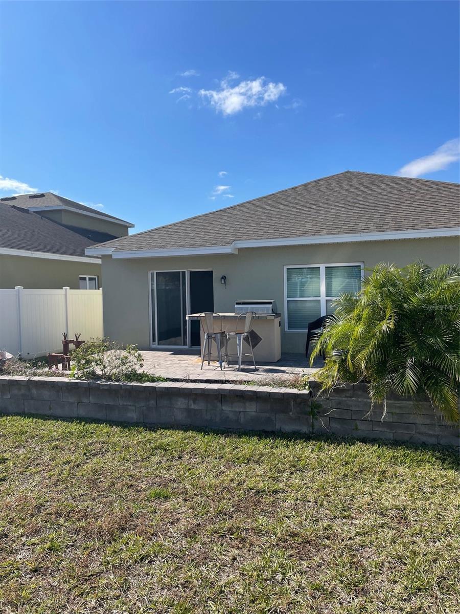 LAUREL ESTATES - Residential Lease