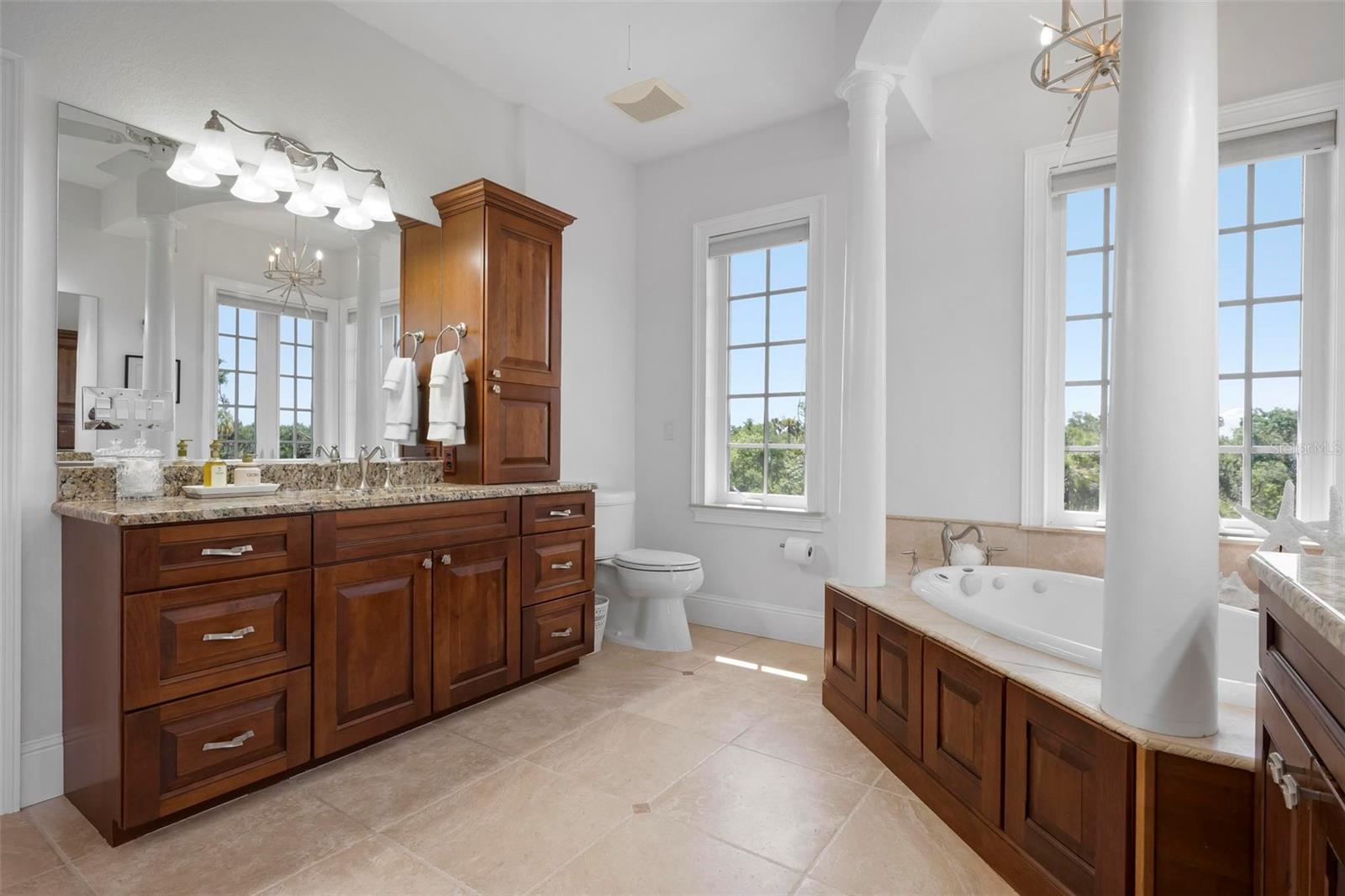 MARINELAND - Residential