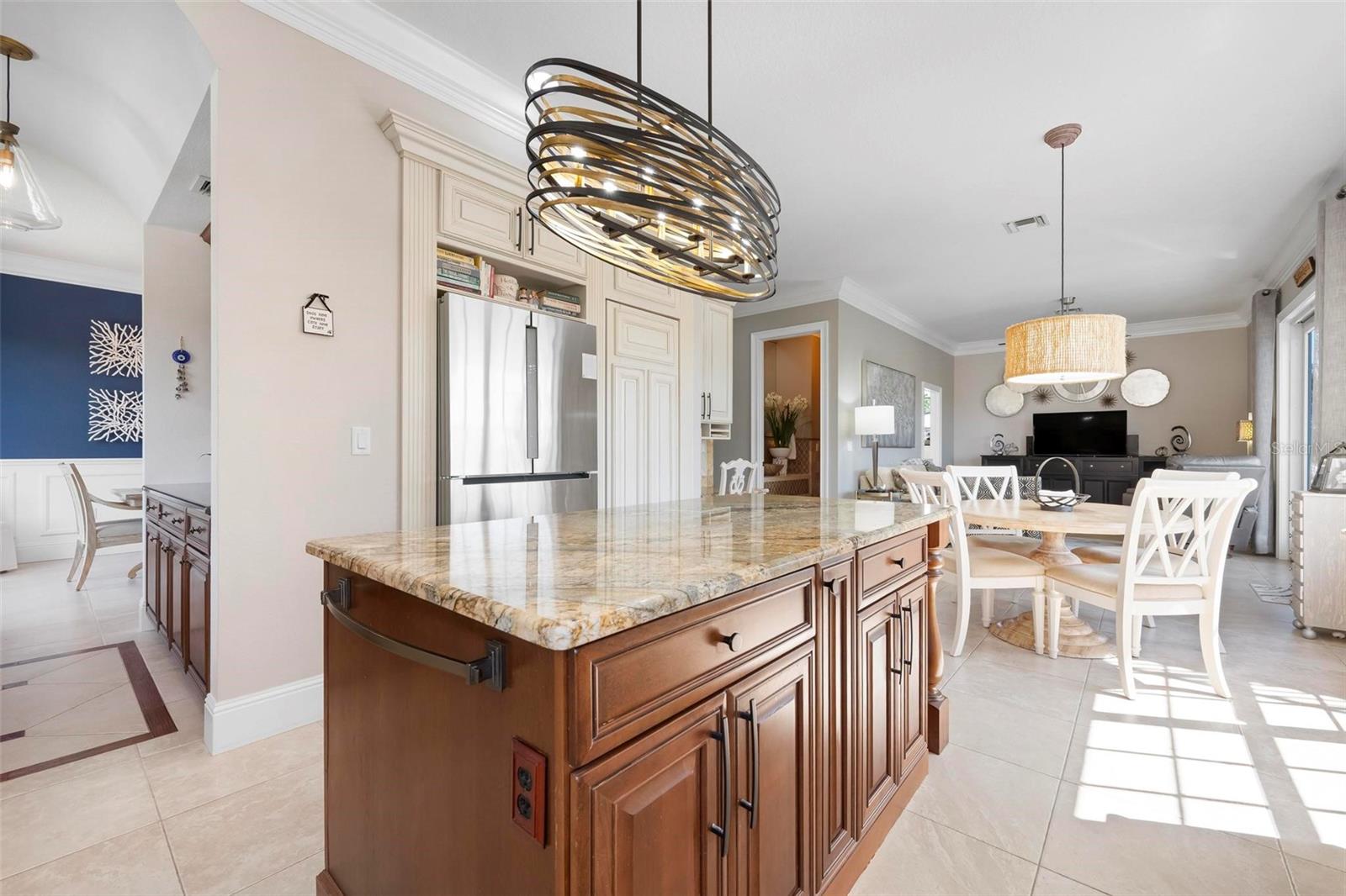 MARINELAND - Residential