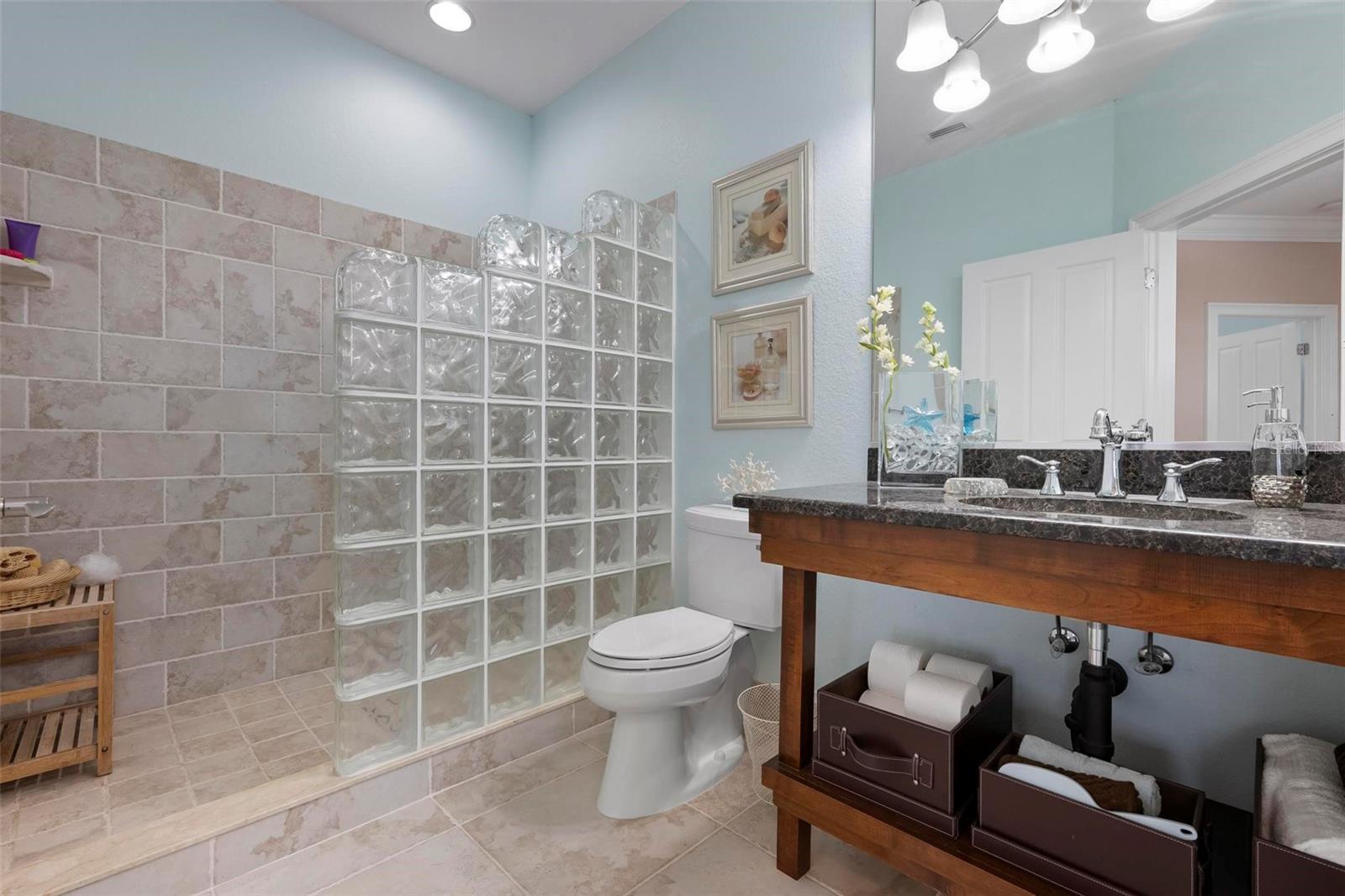 MARINELAND - Residential