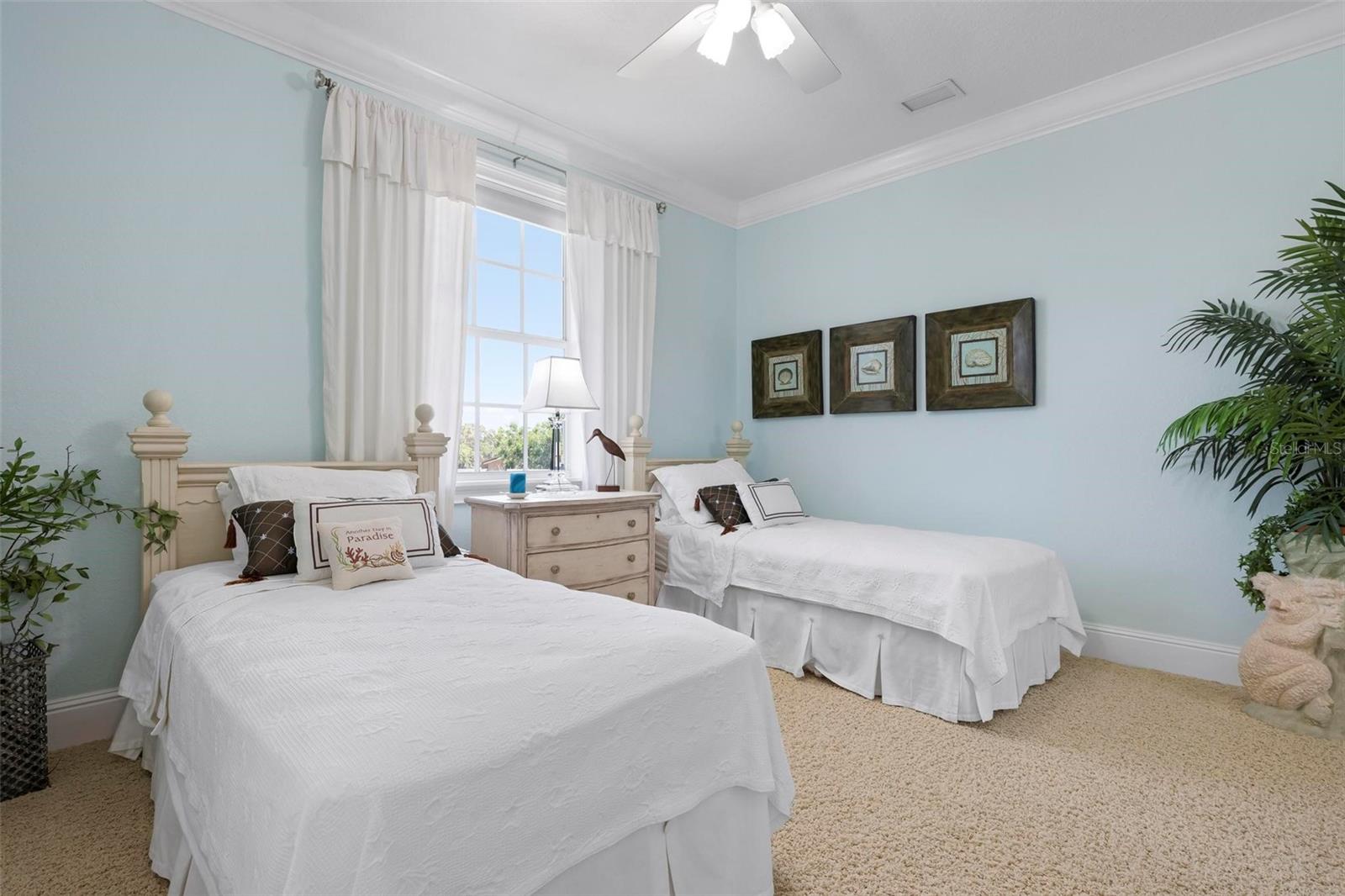 MARINELAND - Residential