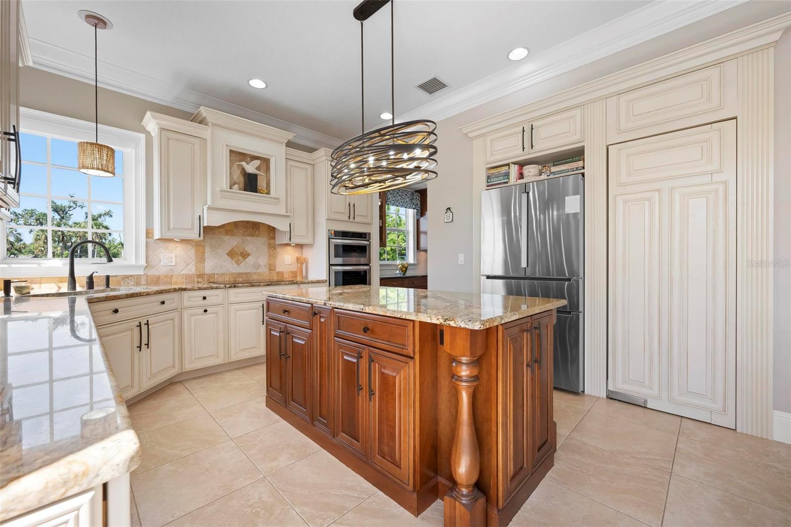 MARINELAND - Residential