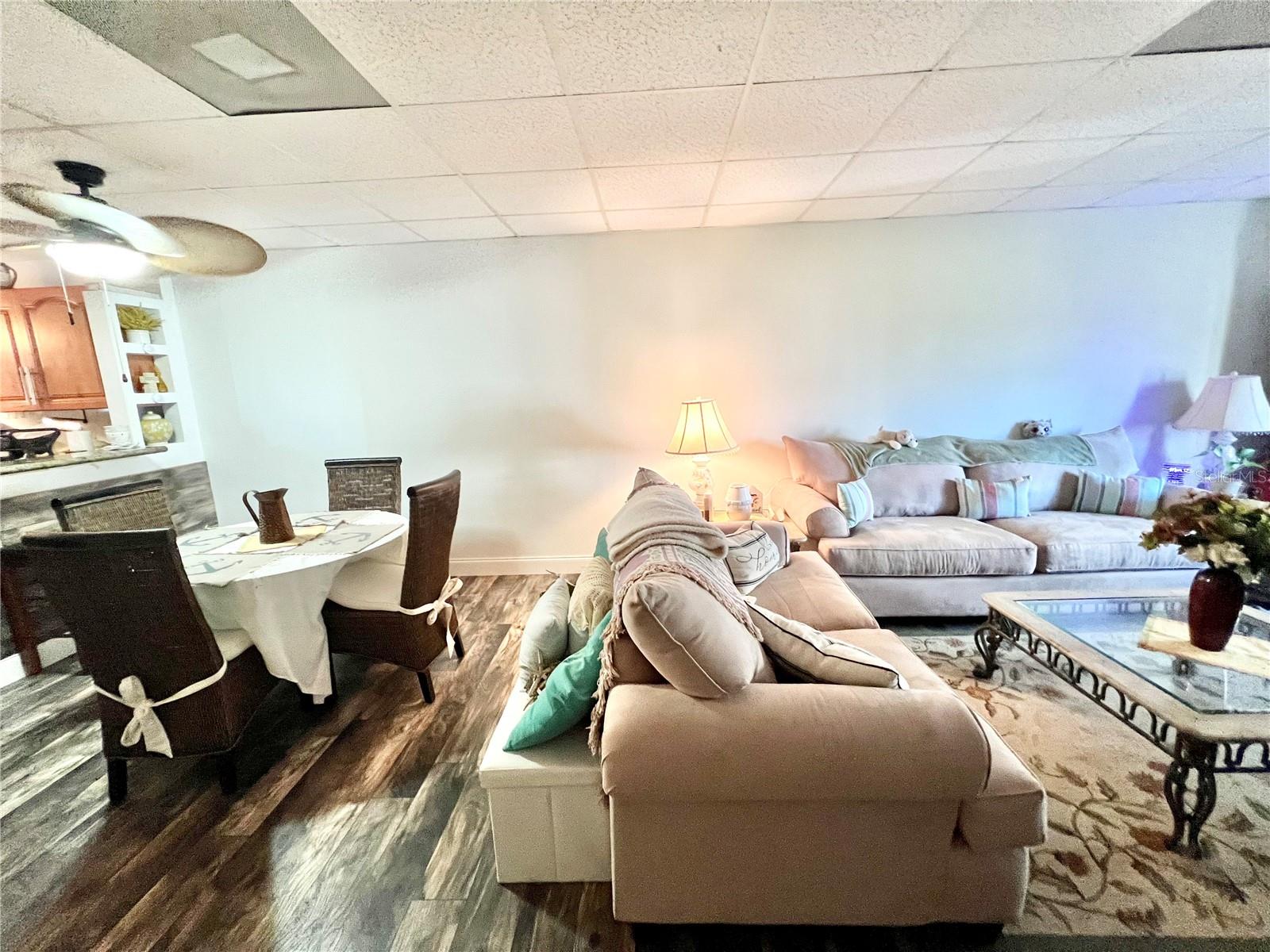 PLAZA VIEW APTS CONDO UN 03 - Residential