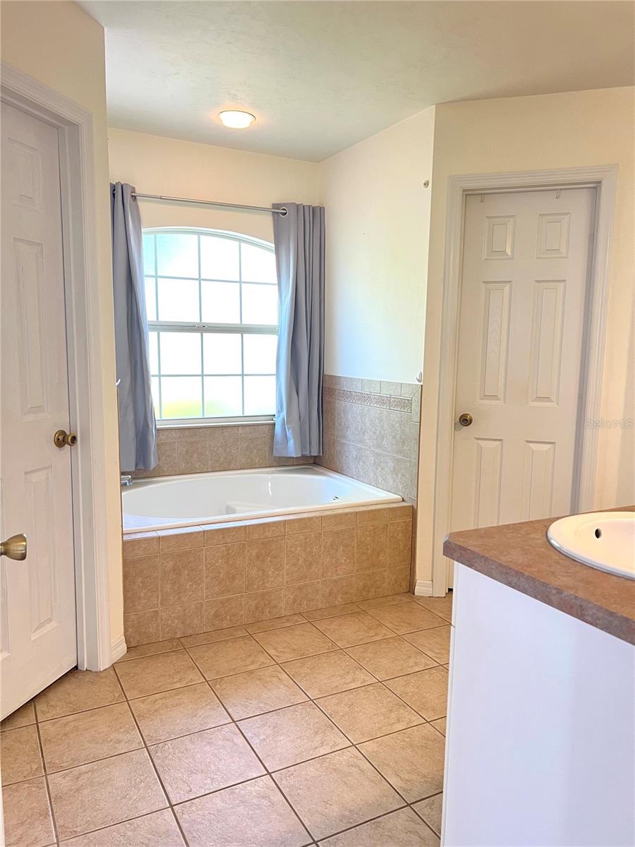 OAK RIDGE AT HIGH SPGS PH 1 - Residential